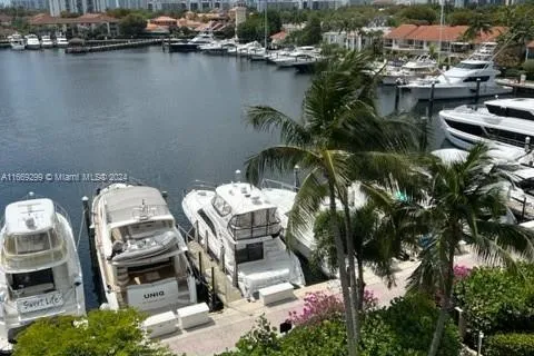 3610 Yacht Club Dr # 509, Aventura FL 33180