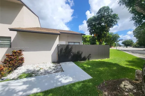 6715 SW 137th Ct # 15A, Miami FL 33183