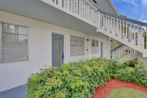 154 Markham H # 154, Deerfield Beach FL 33442