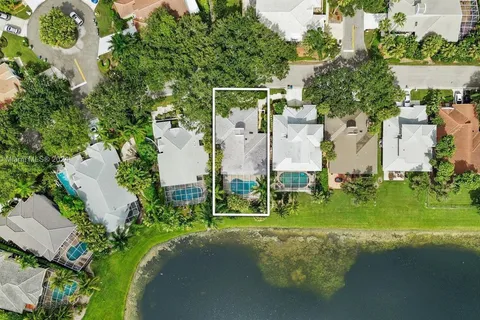 2150 Cove Ln, Weston FL 33326