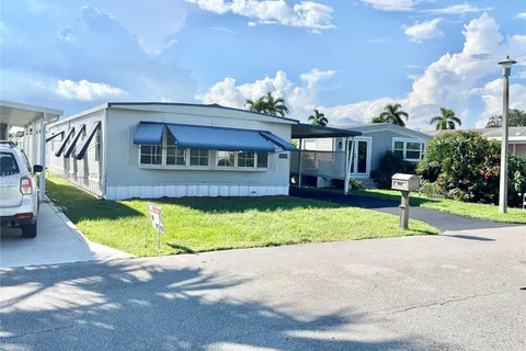 5231 SW 23rd Ave, Dania Beach FL 33312