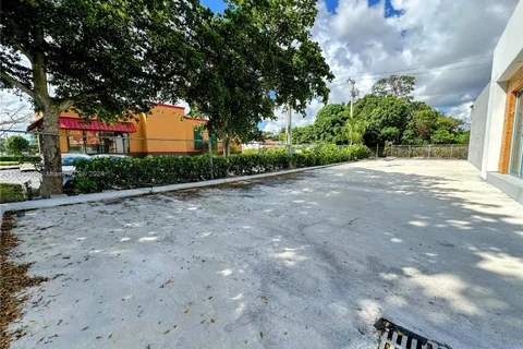 1 NW Confidential Ave, North Miami FL 33168