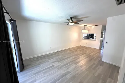 10905 NW 29th Pl # 10905, Sunrise FL 33322