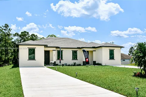 530/532 Bell Blvd, Other City - In The State Of Florida FL 33974