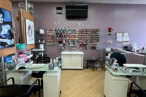 Beauty Salon, Hialeah FL 33012