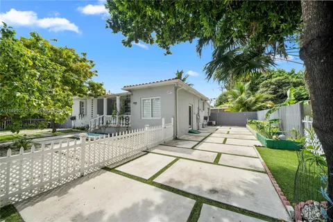 1180 NE 161st Ter, North Miami Beach FL 33162