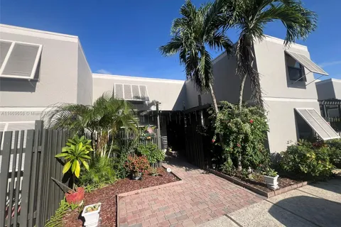 1521 NW 113th Ter # 0, Pembroke Pines FL 33026