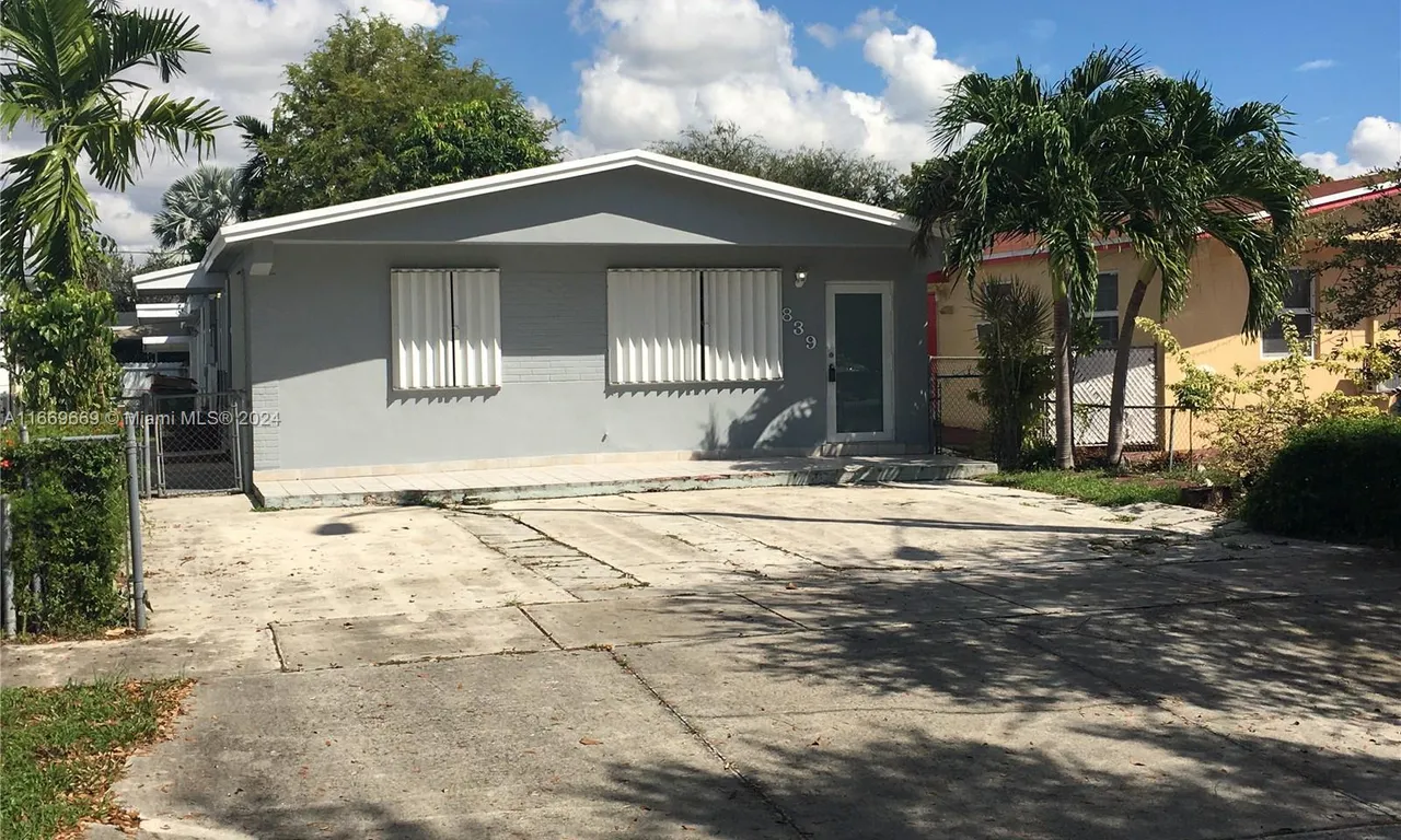 839 W 34th St, Hialeah FL 33012