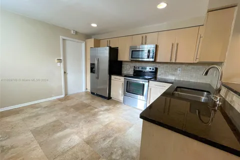 1434 Coronado Rd # 38, Weston FL 33327