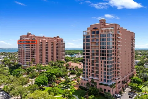 10 Edgewater Dr # 16K, Coral Gables FL 33133