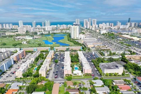 200 NE 12th Ave # 5C, Hallandale Beach FL 33009