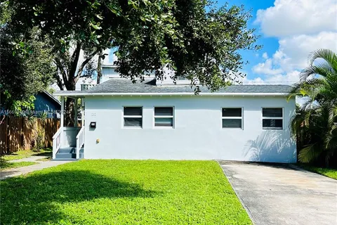 212 SW 11th St, Dania Beach FL 33004