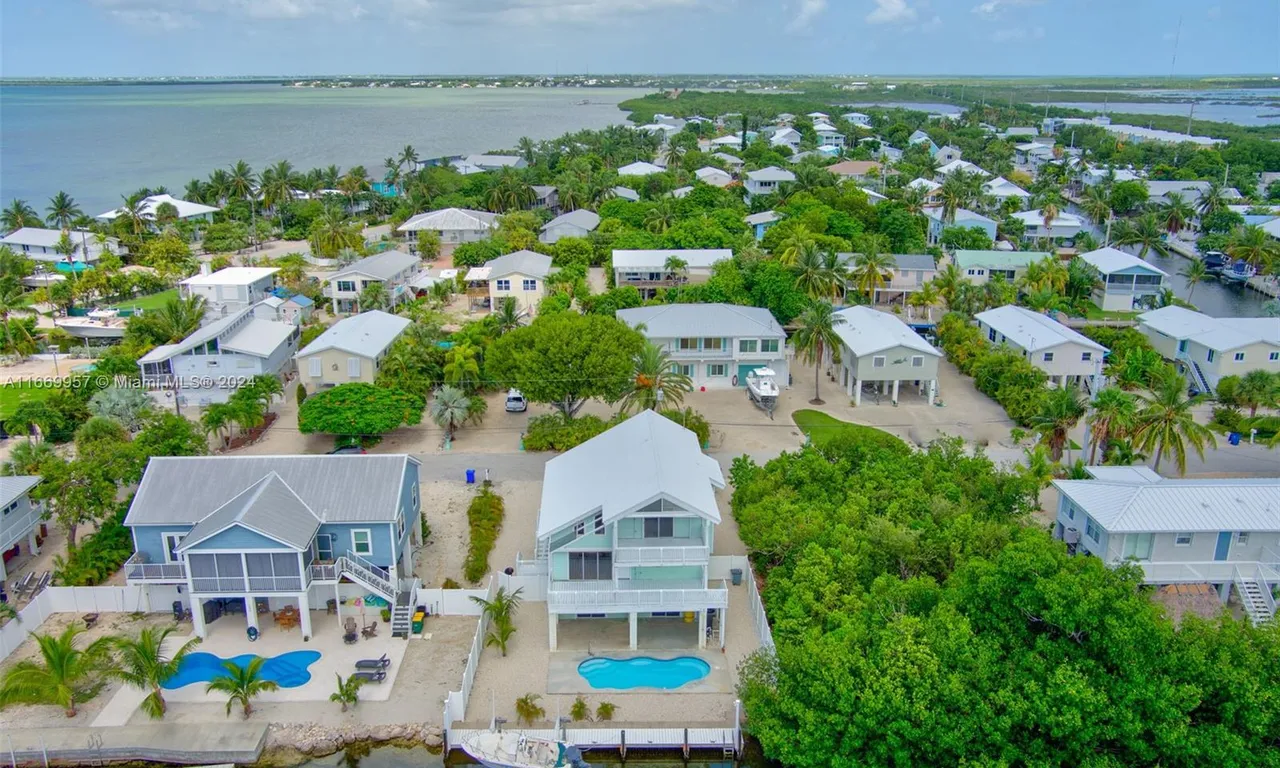 133 Galleon Ln, Lower Keys FL 33042