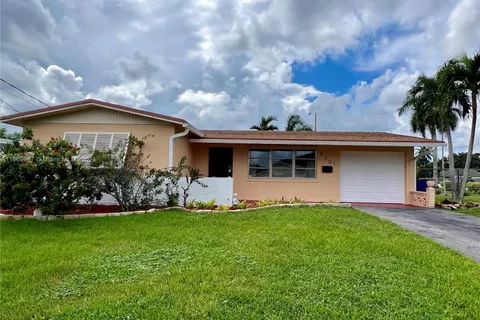 5201 SW 95th Ave, Cooper City FL 33328