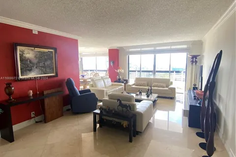 3530 NE Mystic Pointe Dr # 2201, Aventura FL 33180