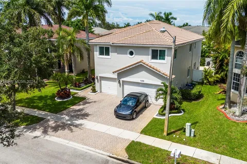 16355 SW 16 ST, Pembroke Pines FL 33027