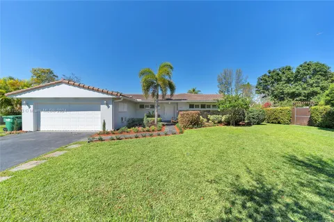 7460 Sabal Dr # 7460, Miami Lakes FL 33014