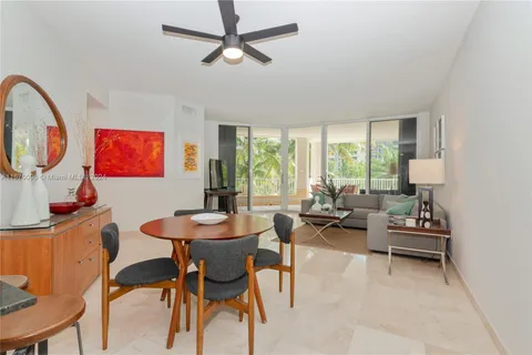 715 Crandon Blvd # 306, Key Biscayne FL 33149