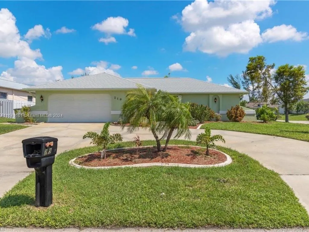 219 SE 16TH TER, Cape Coral FL 33990