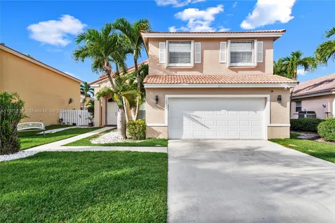 18910 NW 10th Ter, Pembroke Pines FL 33029