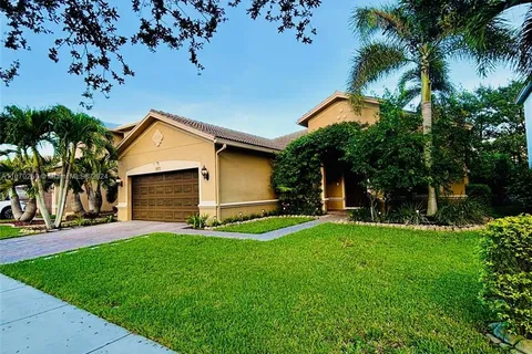 3972 Cascade Ter, Weston FL 33332