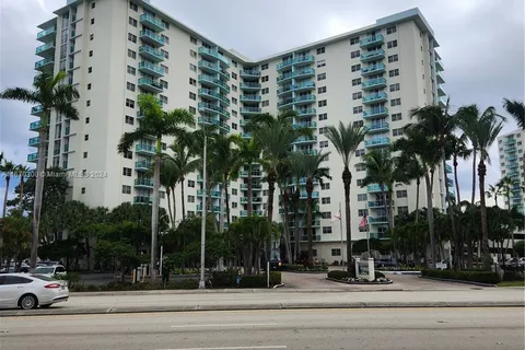 3801 S Ocean Dr # 9F, Hollywood FL 33019