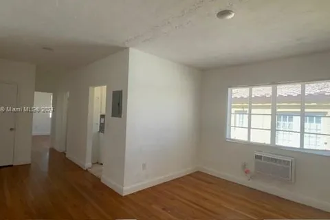 7510 Byron Ave # 8, Miami Beach FL 33141