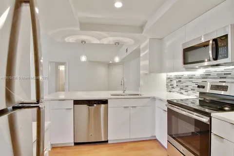3605 NE 207th St # 2212, Aventura FL 33180