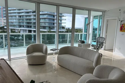 1000 S Pointe Dr # 507, Miami Beach FL 33139