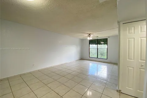 606 W 81st Street # 405, Hialeah FL 33014