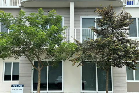 25827 SW 144th Ct # 25827, Naranja FL 33031