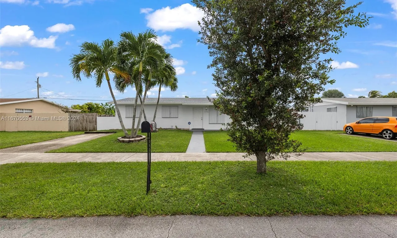 9970 SW 213th St, Cutler Bay FL 33189