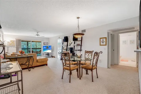 801 SW 138th Ave # 406E, Pembroke Pines FL 33027