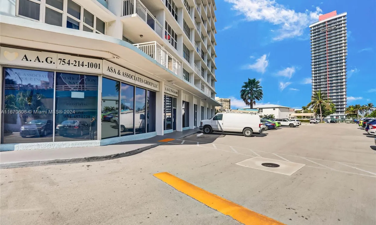 1801 S Ocean Dr, Hallandale Beach FL 33009