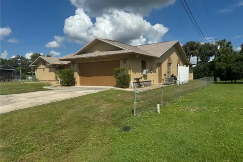 254 David Ave, Lehigh Acres FL 33936