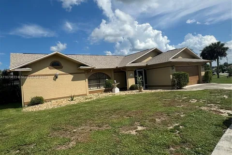 254 David Ave, Lehigh Acres FL 33936