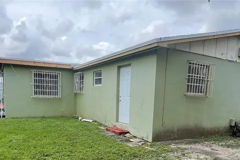 11110 SW 203rd St, Cutler Bay FL 33189