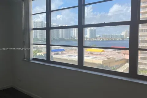 250 174th St # 610, Sunny Isles Beach FL 33160
