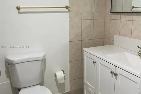 250 174th St # 610, Sunny Isles Beach FL 33160