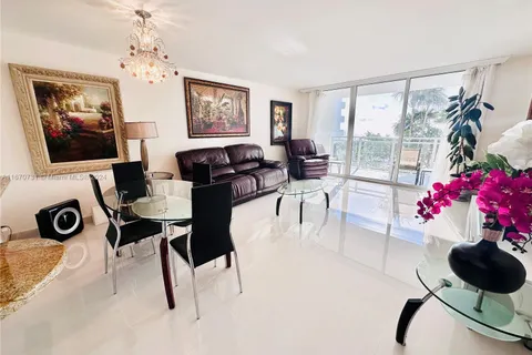 2030 S Ocean Dr # 215, Hallandale Beach FL 33009