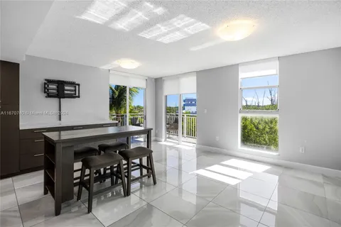 16590 NE 26th Ave # 502, North Miami Beach FL 33160