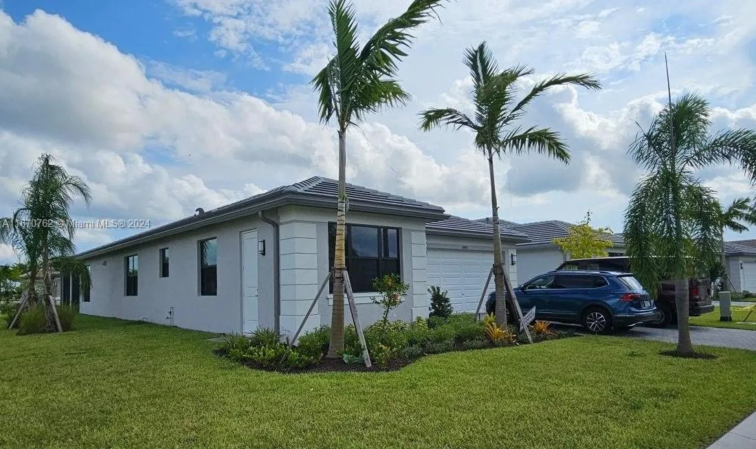 10858 SW Meandering Mile Rd, Port St. Lucie FL 34987