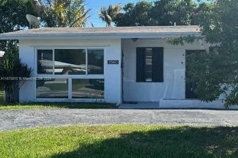 2560 NE 11th Ct, Pompano Beach FL 33062