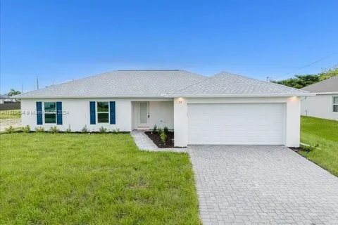 22 NW 25th TER, Cape Coral FL 33993