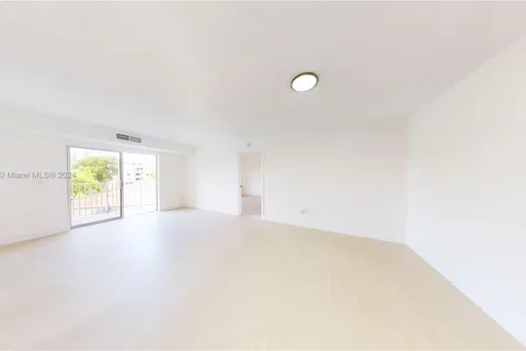 8200 SW 210 ST # 202, Miami FL 33189