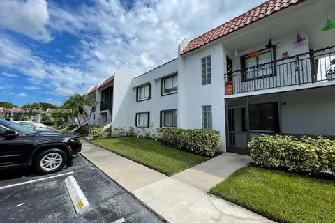 290 Racquet Club Rd # 106, Weston FL 33326