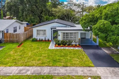 2714 NW 13th St, Fort Lauderdale FL 33311