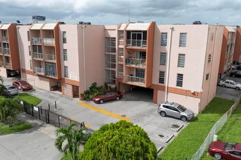 6130 W 19th Ave # 101, Hialeah FL 33012