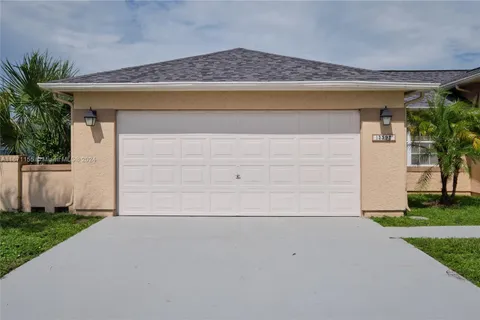 13592 Clara lane, Port Charlotte FL 33981