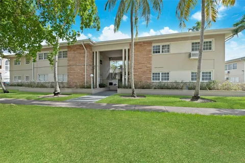 6511 Santona St # C12, Coral Gables FL 33146